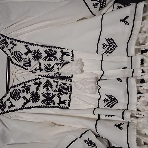 Chelsea & Violet White and Black Embroidered Blouse - Picture 7 of 8